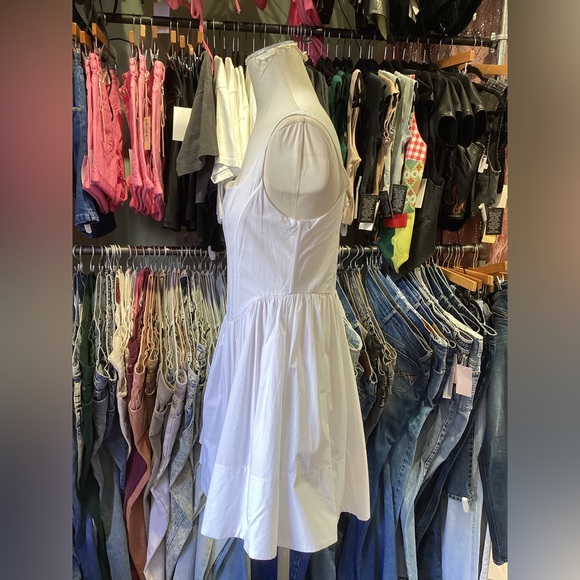 Mila Boned Flare Mini Dress In White Cotton poplin Bustier - Picture 3 of 5